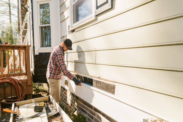 Top rated local Emergency Siding Repair specialists in Horse Shoe, NC